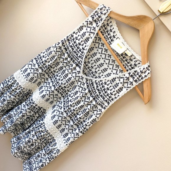 ✨Anthropologie✨ Embroidered Tank  | Black & White | Size XS - Picture 7 of 9